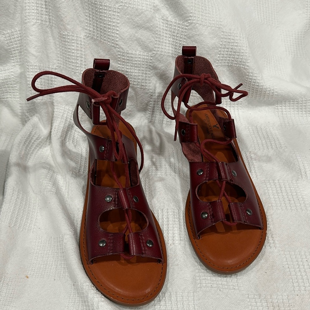 American Eagle women's gladiator sandals burgundy lace up